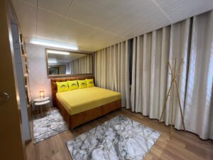 1 -t Salon Prestige X Geneva