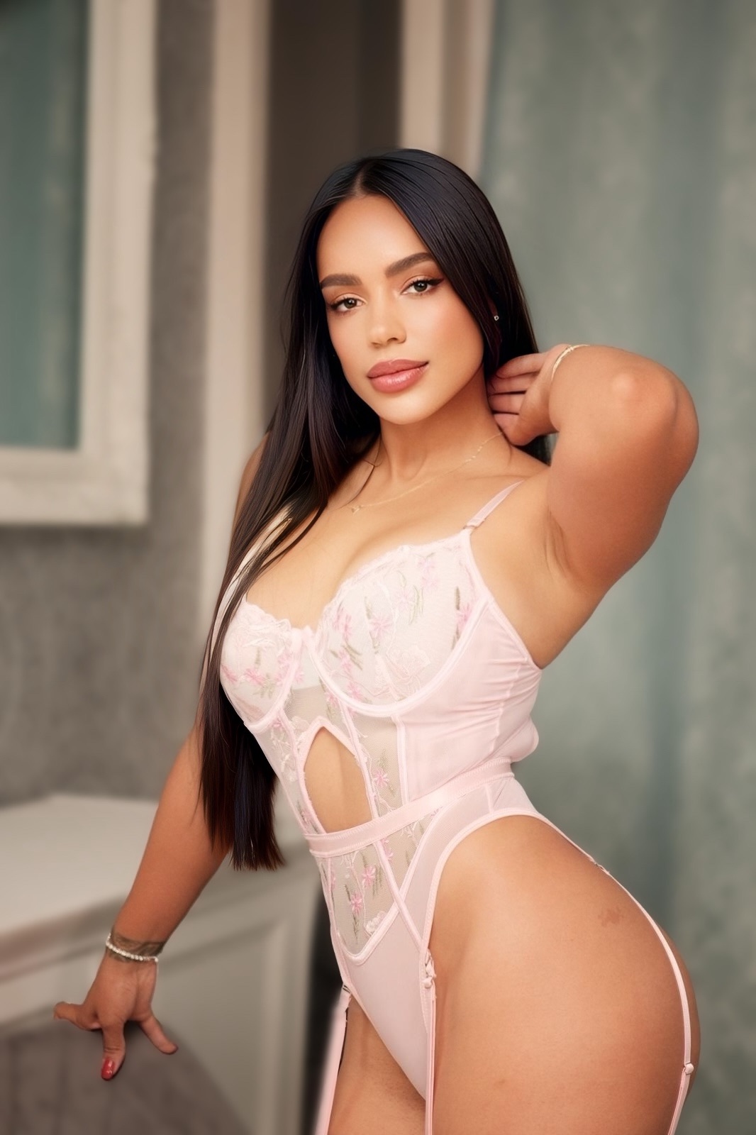 Vicky 3 Vicky – Image 3