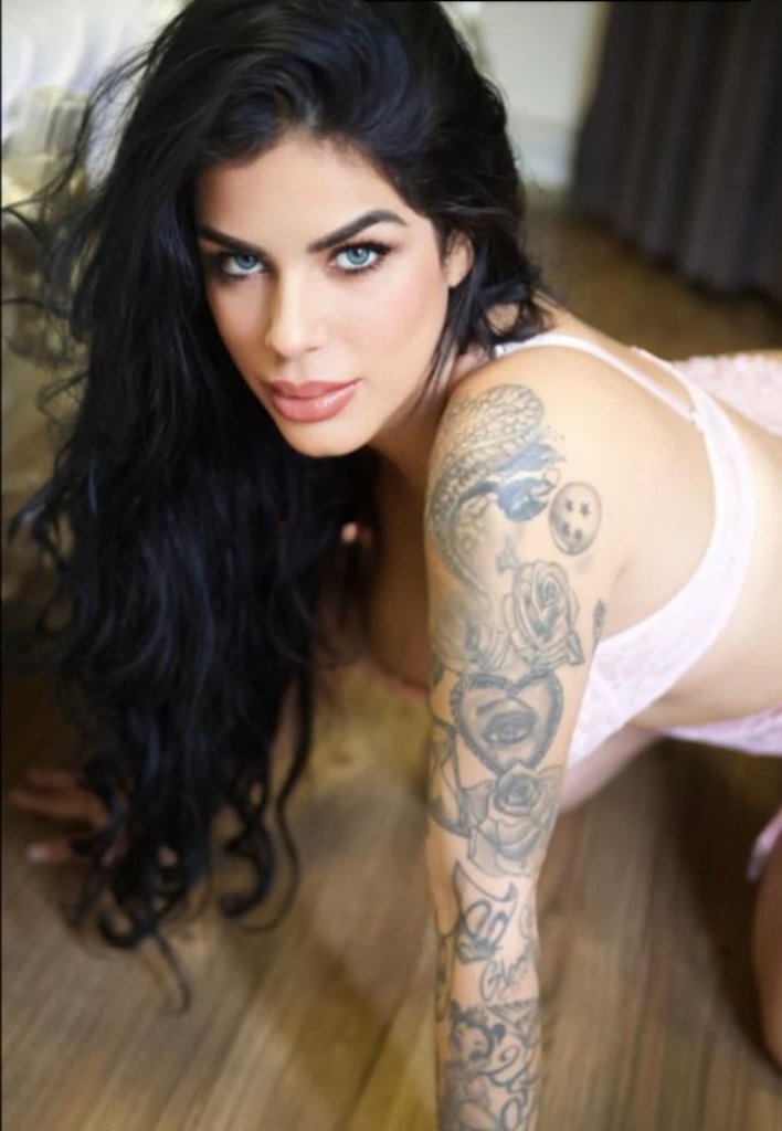 CAMILLA 2