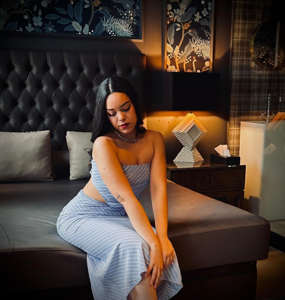 CELINE SHINE 4