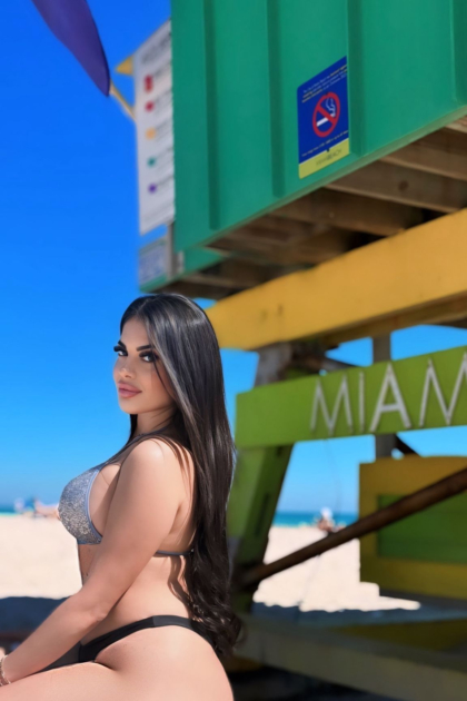 SOFIA FOX