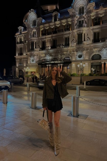 VALERY X